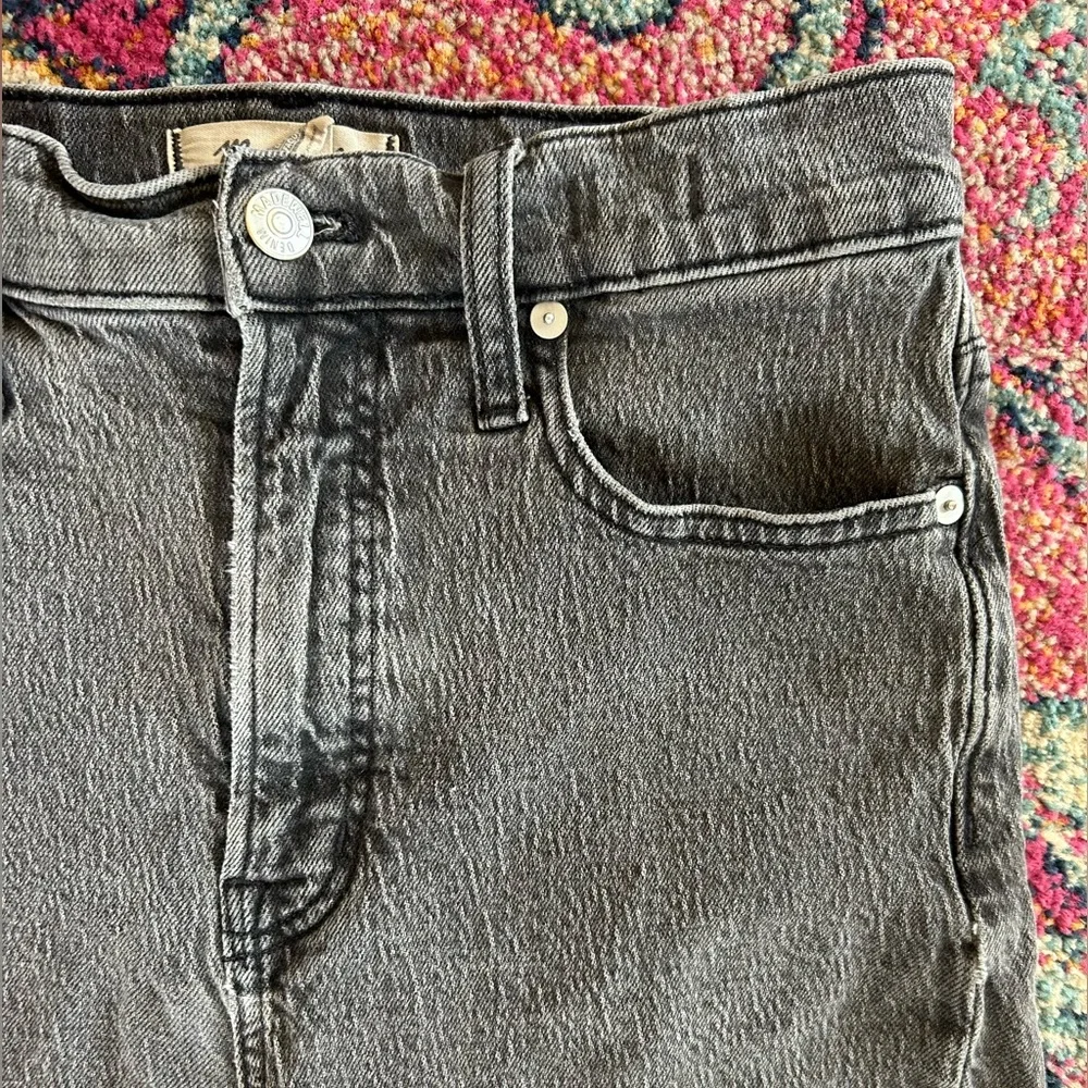 Madewell | Women’s Grey Stonewashed The Perfect Vintage Straight Leg Jeans Sz 26